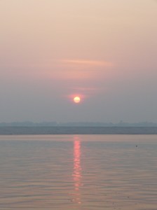 ガンジス川の夜明け